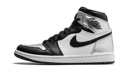 Air Jordan 1 Retro High OG WMNS “Silver Toe”